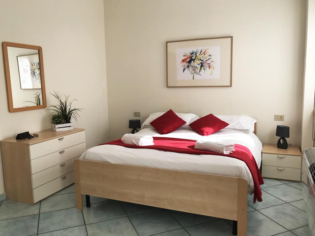טרצ'ינה Residence Marconi מראה חיצוני תמונה